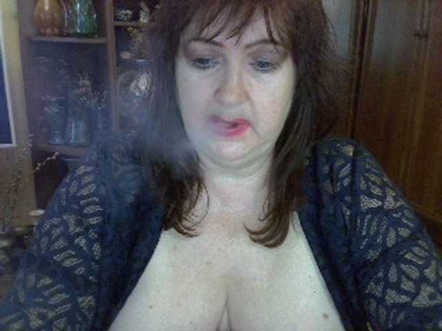 ElenaZed live cam on BongaCams