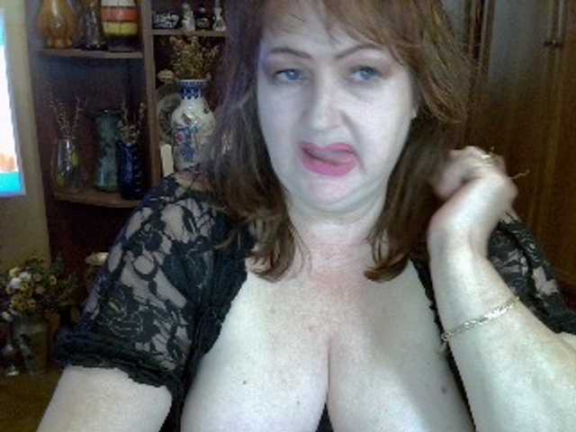 ElenaZed live cam on BongaCams