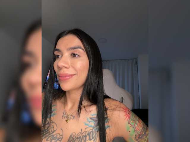 juanita-fox live cam on BongaCams