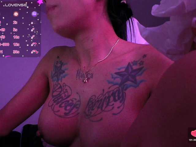 juanita-fox live cam on BongaCams