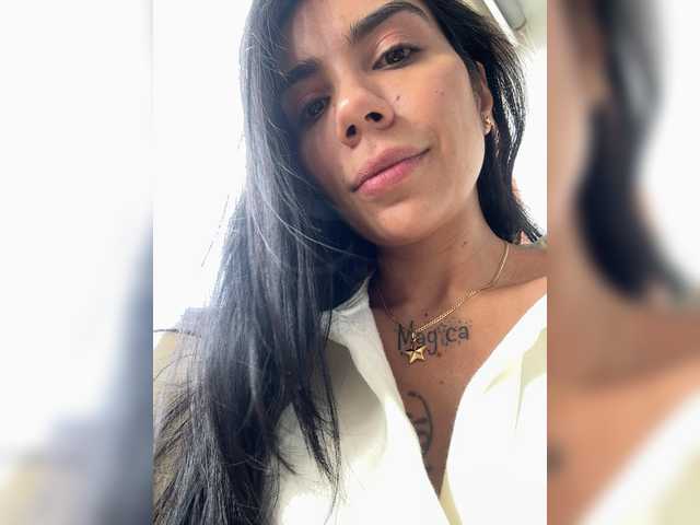 juanita-fox cam belle