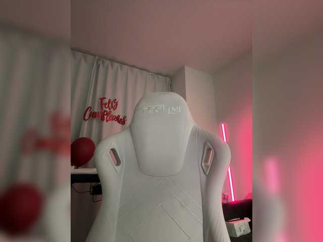juanita-fox live cam on BongaCams