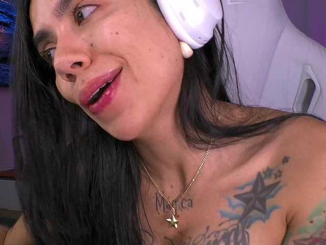 juanita-fox live cam on BongaCams