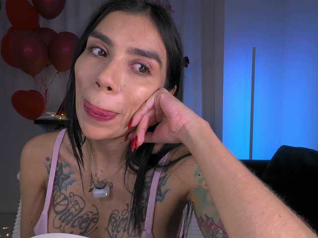 juanita-fox live cam on BongaCams