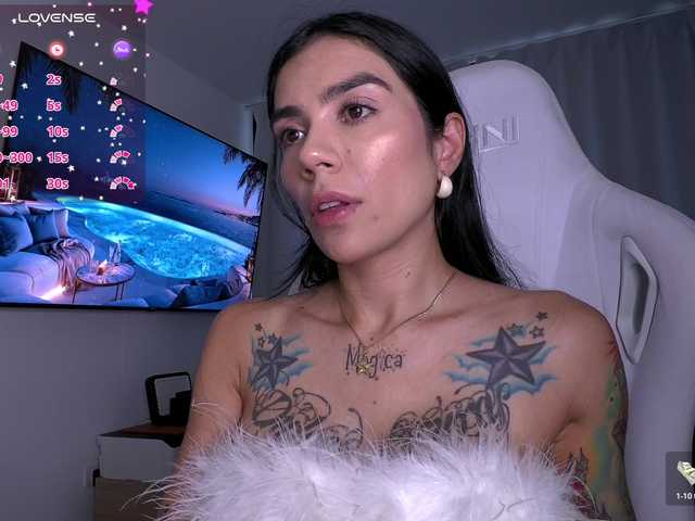 juanita-fox live cam on BongaCams