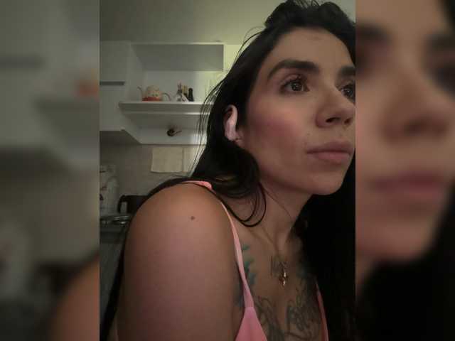 Juanita-Fox webcam