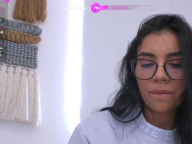 juanita-fox's BongaCams show and profile