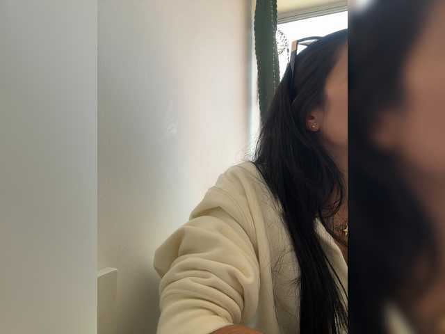 juanita-fox's BongaCams show and profile