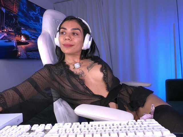 juanita-fox live cam on BongaCams
