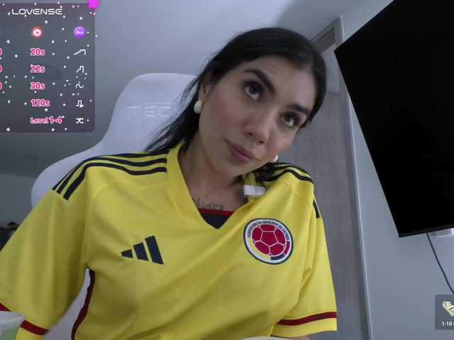 juanita-fox live cam on BongaCams