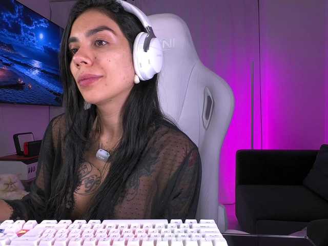 juanita-fox live cam on BongaCams