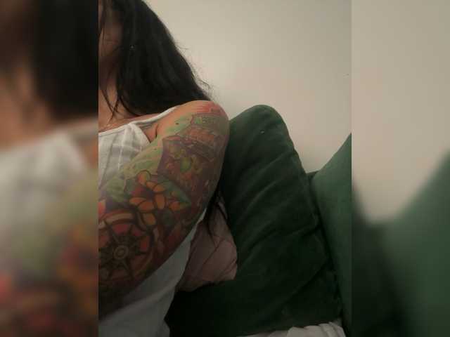 Juanita-Fox webcam