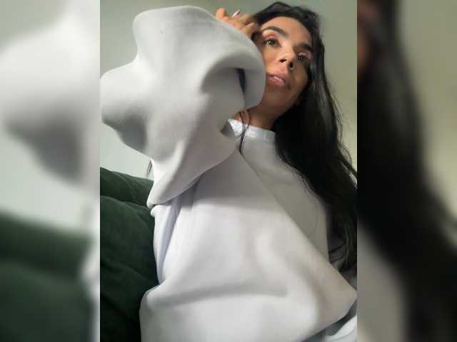 juanita-fox's BongaCams show and profile