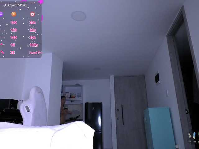 juanita-fox live cam on BongaCams