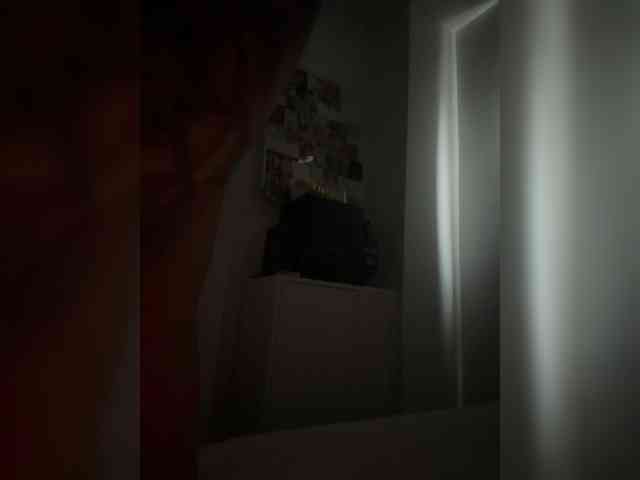 Juanita-Fox webcam