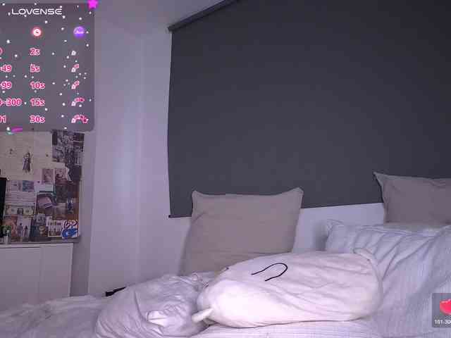 Juanita-Fox webcam