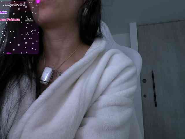 Juanita-Fox webcam