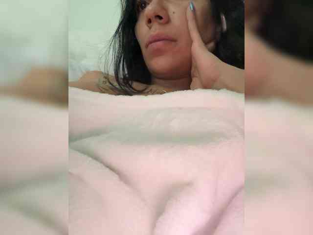 Juanita-Fox webcam