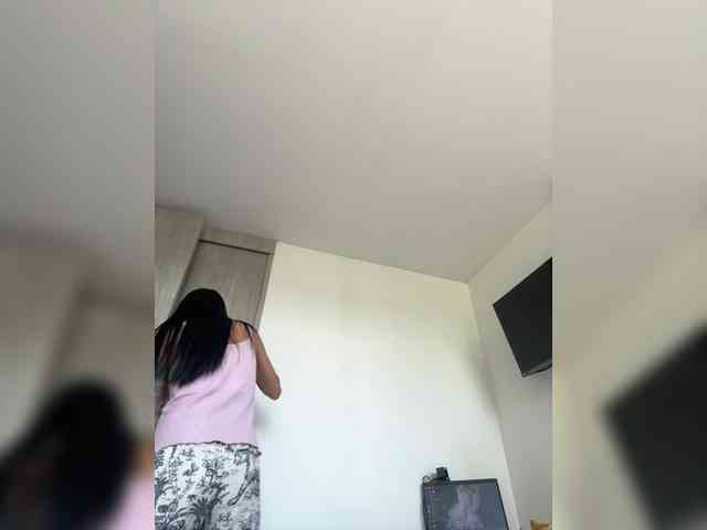 Juanita-Fox webcam