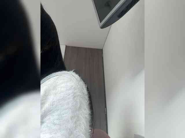 Juanita-Fox webcam