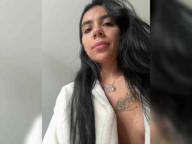 Juanita-Fox webcam
