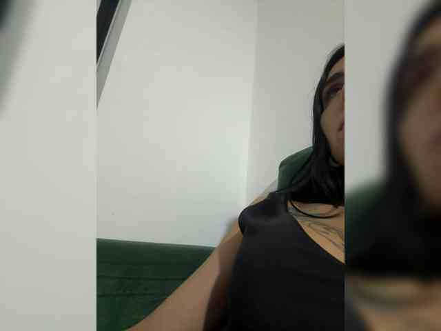 Juanita-Fox webcam