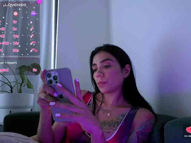 Juanita-Fox webcam