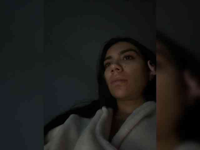 Juanita-Fox webcam