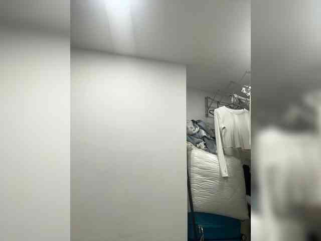 Juanita-Fox webcam