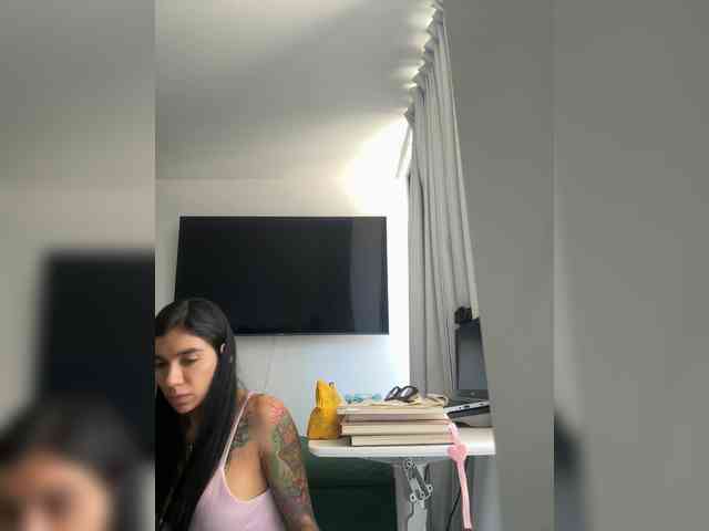 Juanita-Fox webcam