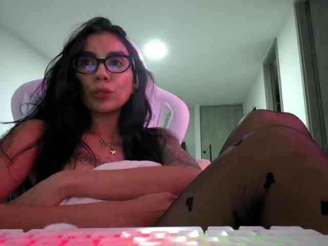 Juanita-Fox webcam