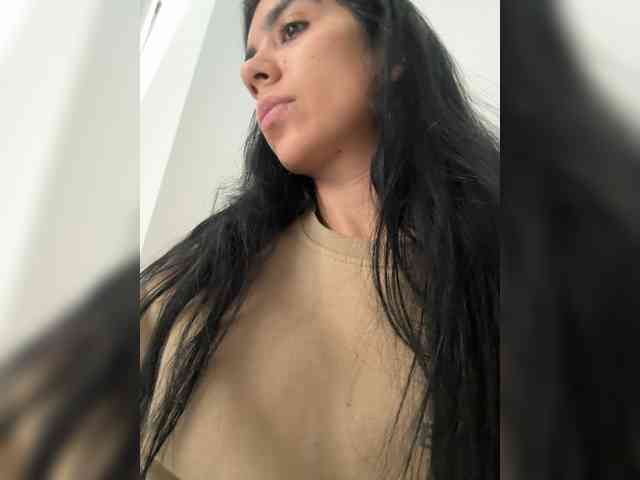 Juanita-Fox webcam