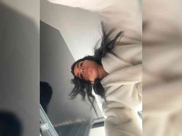 Juanita-Fox webcam