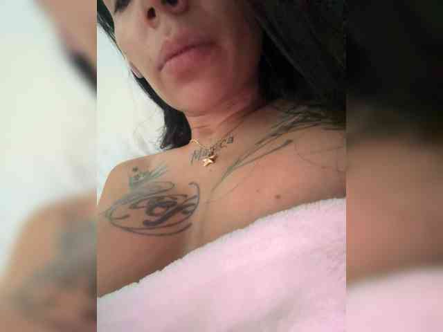 Juanita-Fox webcam