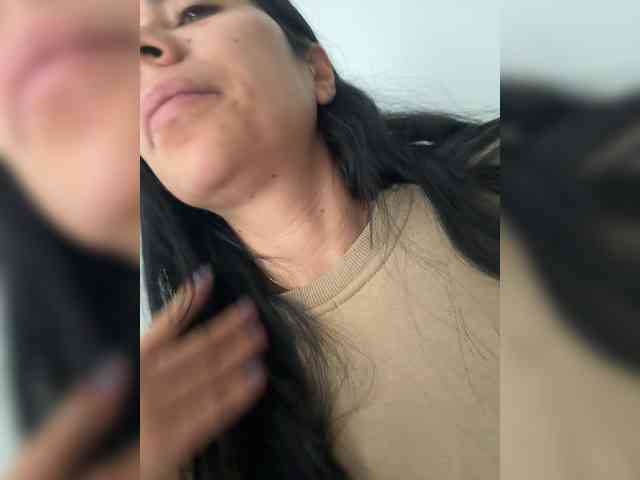 Juanita-Fox webcam