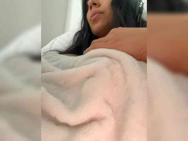 Juanita-Fox webcam