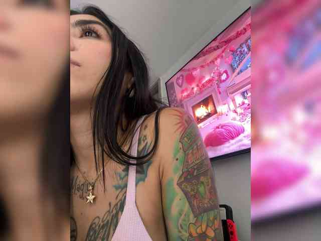 Model: Juanita-Fox