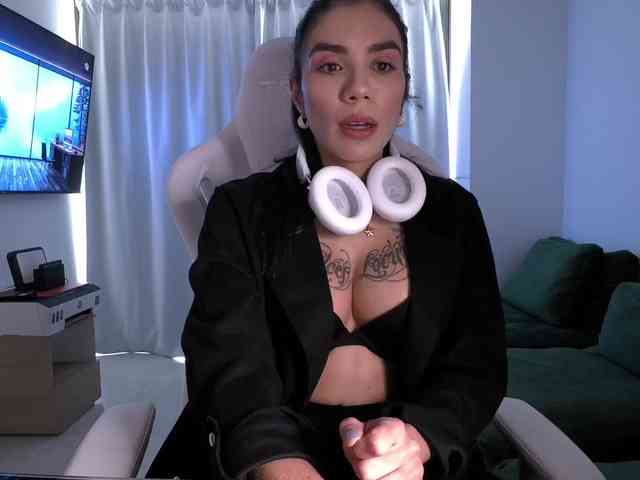 Juanita-Fox webcam
