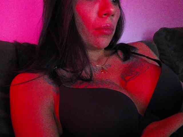 Juanita-Fox webcam