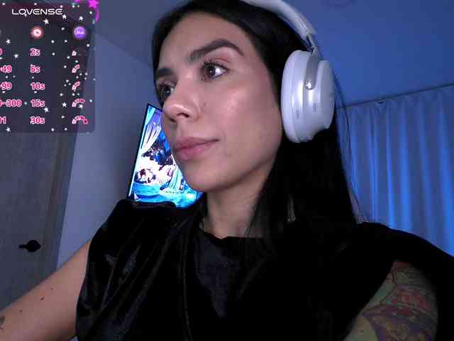 Juanita-Fox webcam