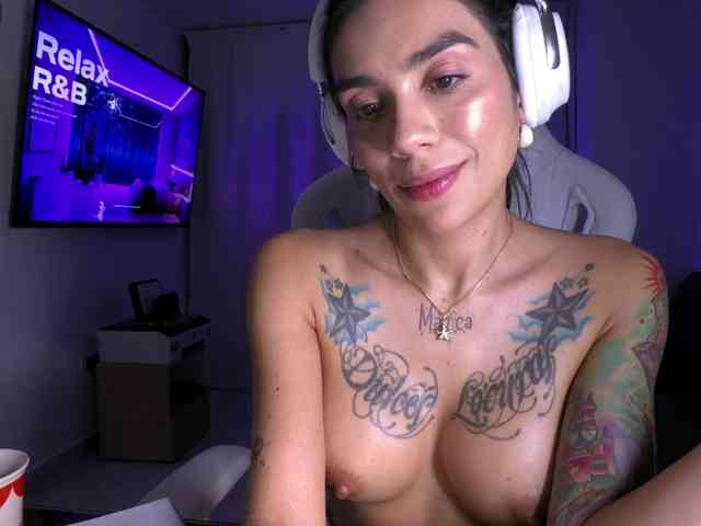 Juanita-Fox webcam