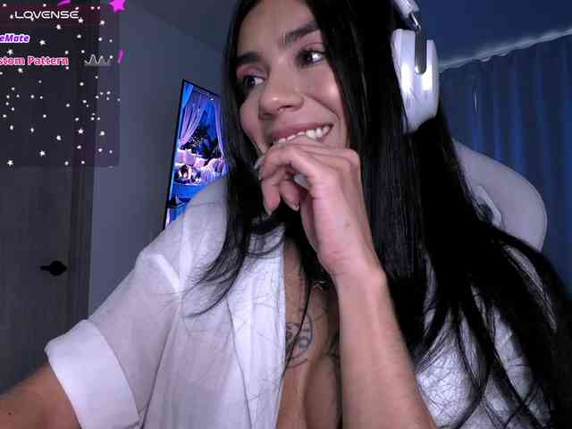 Juanita-Fox webcam