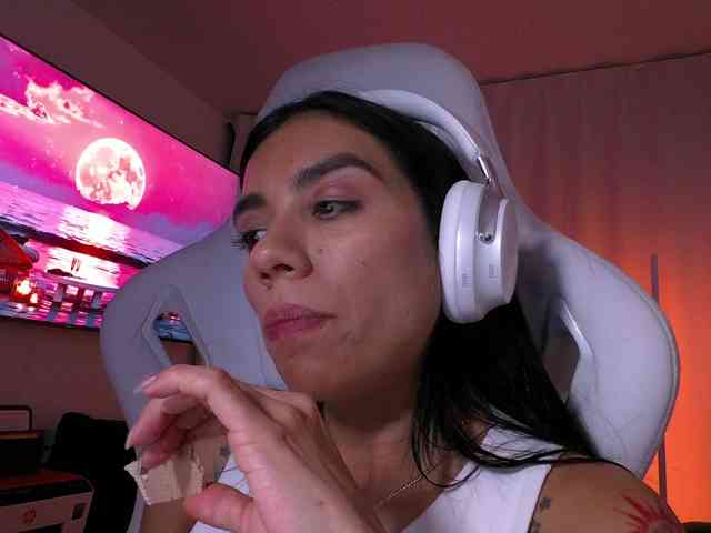 Juanita-Fox webcam