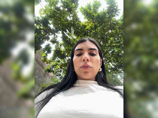 Juanita-Fox webcam