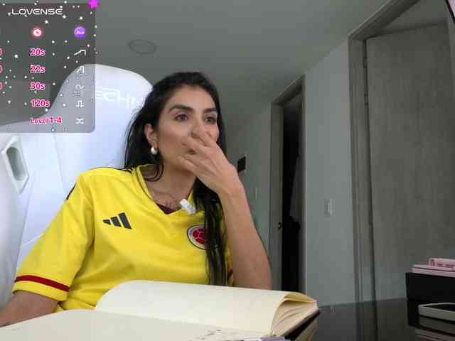 Juanita-Fox webcam