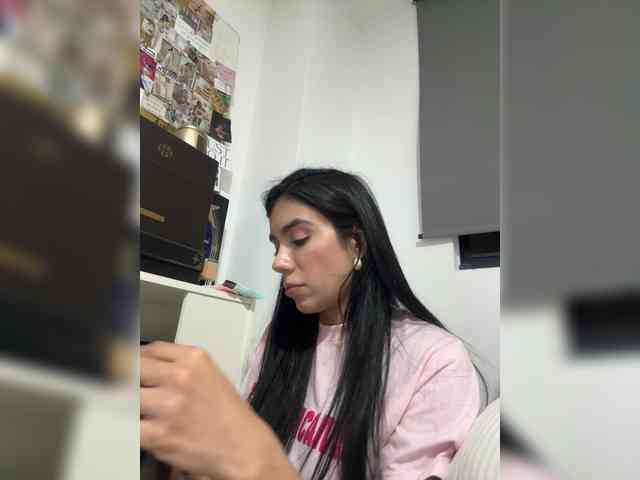 Juanita-Fox webcam
