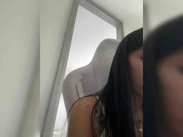 Juanita-Fox webcam