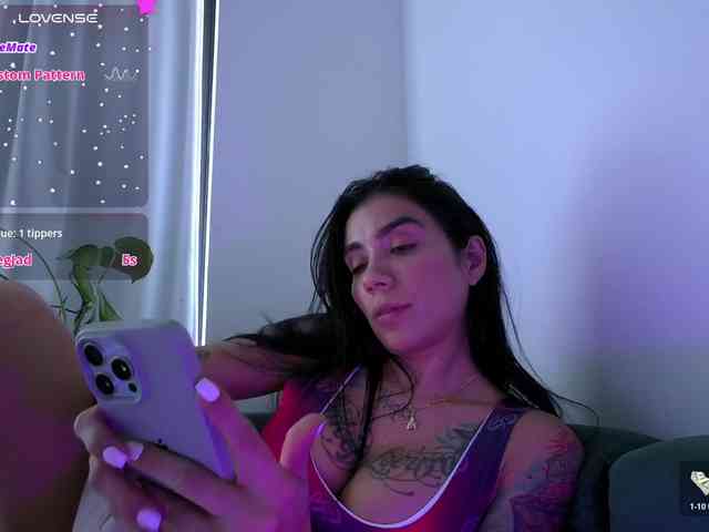 Model: Juanita-Fox