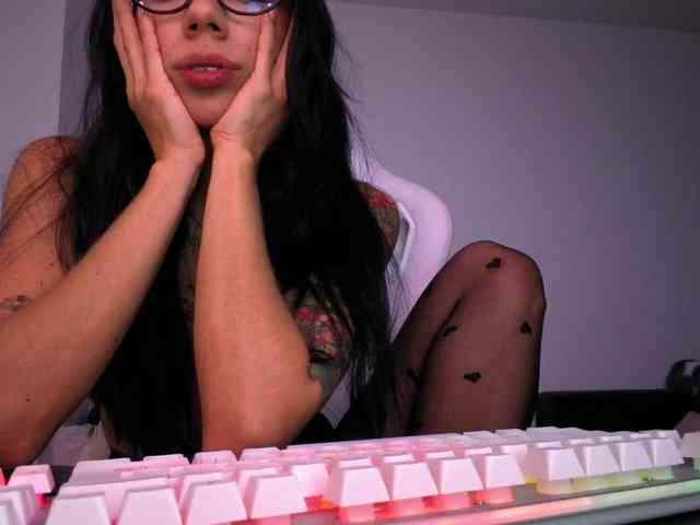 Juanita-Fox webcam