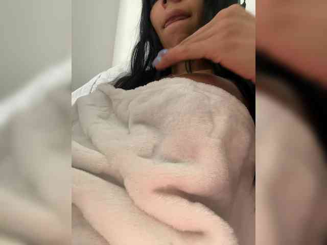 Juanita-Fox webcam